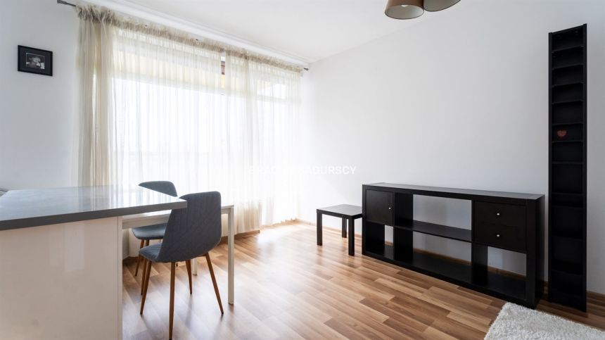 2 Pokoje ul. reduta wolne od już miniaturka 4
