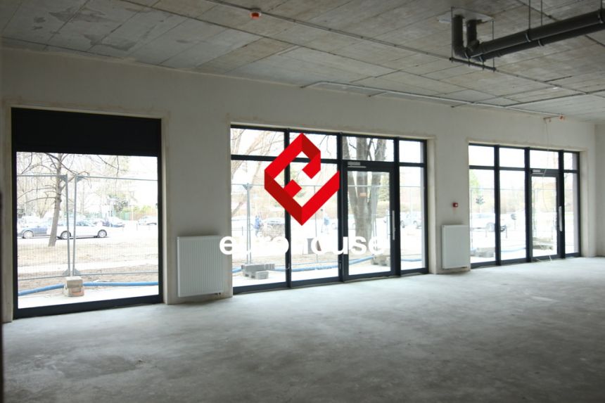 Lokal 165m2 Mokotów, nowe osiedle, gastronomiczny miniaturka 2