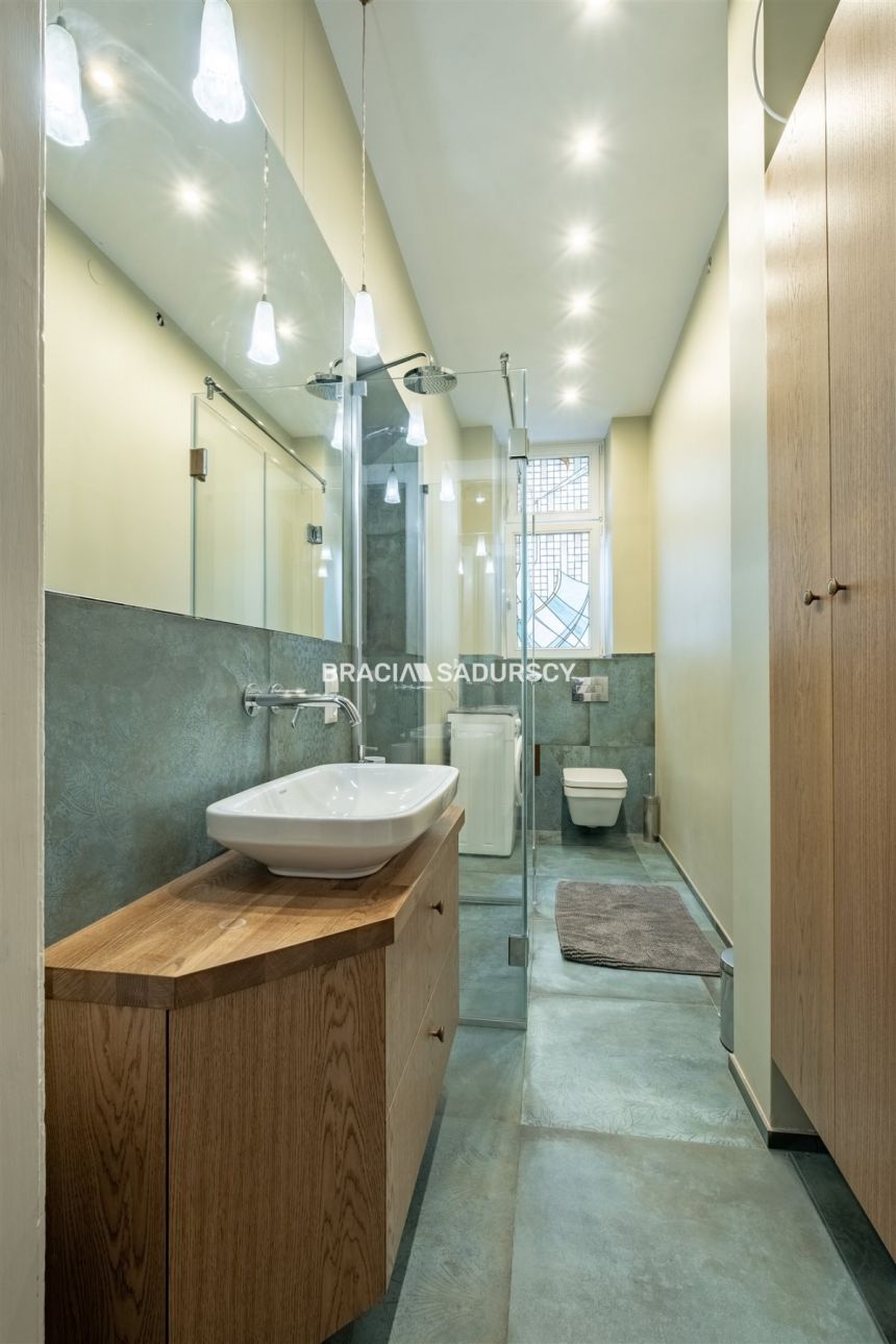 Przytulne 2 pokoje w centrum Krakowa – 60 m2 miniaturka 8