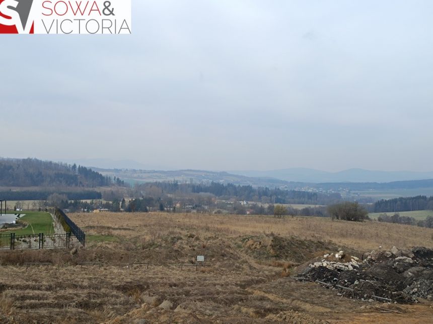 Nowoczesne domy z rozległymi widokami. - zdjęcie 1