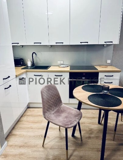 2-pokojowe mieszkanie na Włochach miniaturka 3