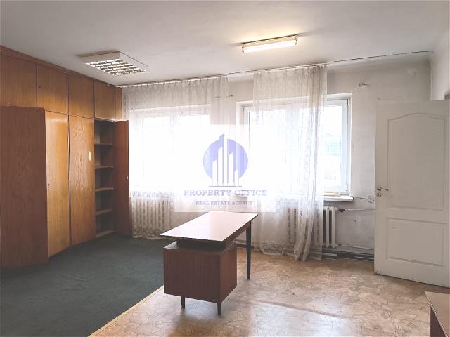 Włochy: biuro 72,20 m2 miniaturka 2