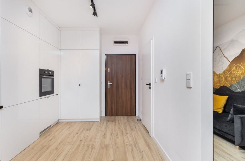 APARTAMENT NA SPRZEDAŻ-UL.OLSZAŃSKA-33,80M2 miniaturka 8