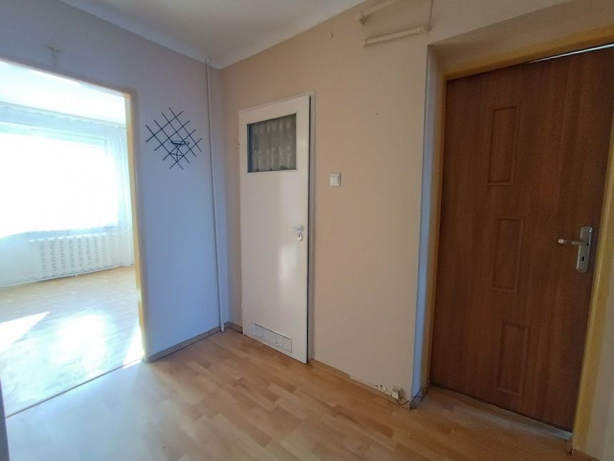 2 pokoje, balkon widna kuchnia, II piętro, ul.Hoża miniaturka 6
