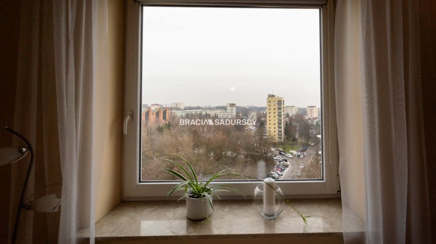 PRĄDNIK CZERWONY, 2 pokoje z dużym balkonem, winda miniaturka 27