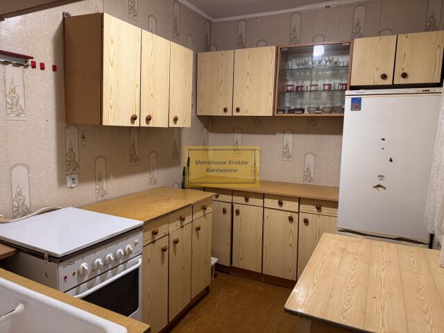 Palacha Azory | do remontu | z piwnicą miniaturka 5