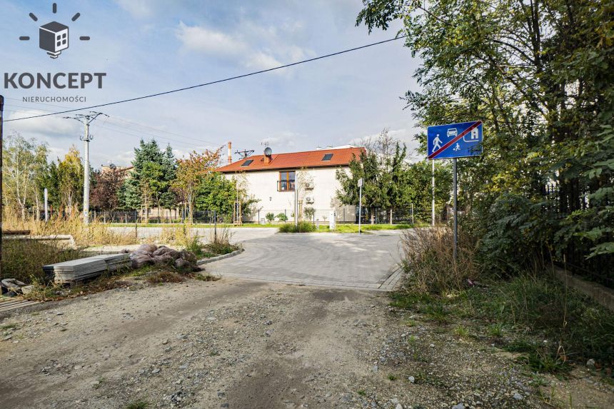 Wyjątkowa lokalizacja - działka budowlana w centrum Siechnic miniaturka 6