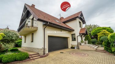 ZADBANY,WYSOKI STANDARD DOM OK 230 M2