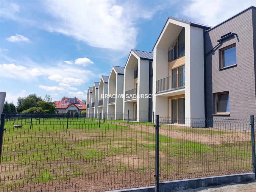 101m2, miejsce postojowe, ul. Dożynkowa, taras miniaturka 7