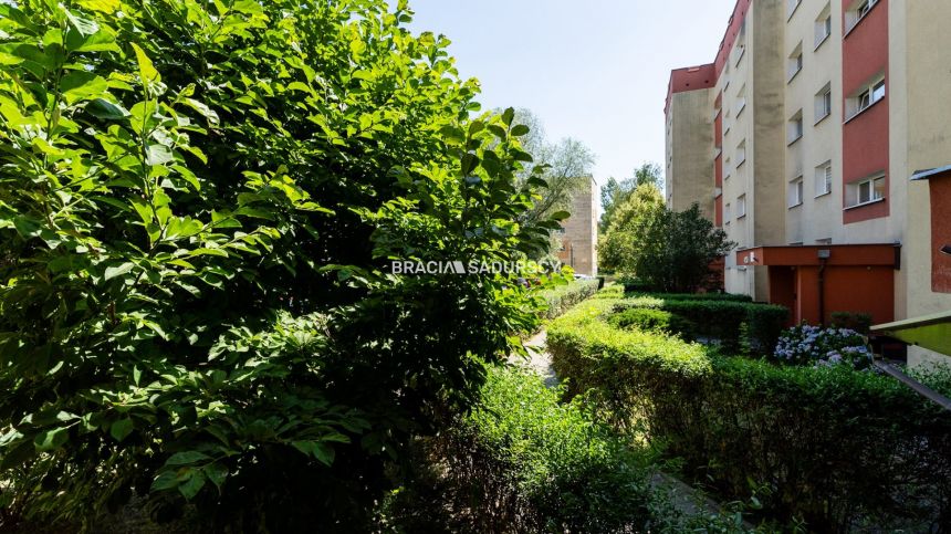 3-pok na Ruczaju/remont generalny/balkon/zielen miniaturka 13