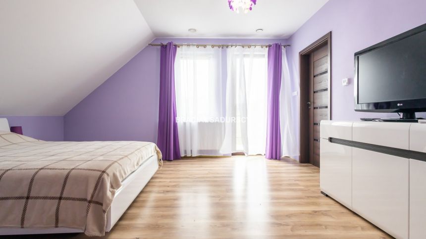 Przestronny dom z potencjałem /6-pok/13 ar/Trąbki miniaturka 23