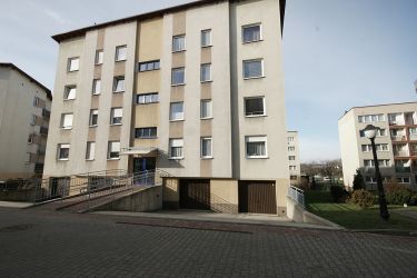 Na wynajem, obok; DTŚ, staw Amelung