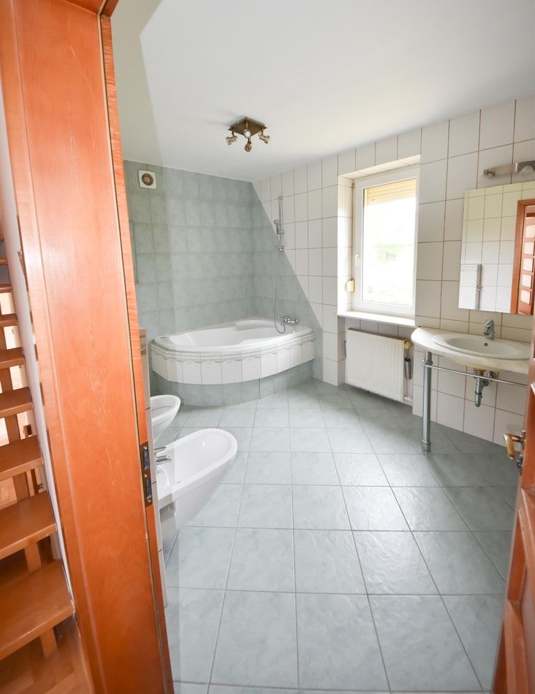 Dom wolnostojący Opole Grudzice 230m2, działka 8ar miniaturka 9