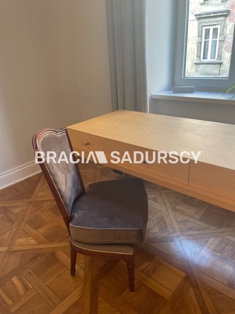 Wyjątkowy apartament w sercu Krakowa! miniaturka 13