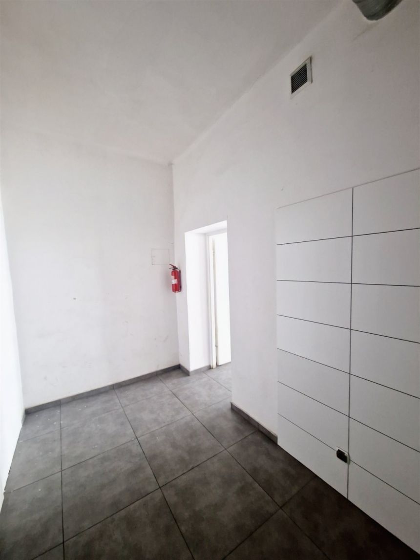 WYNAJEM - 24,50M2 - KALWARYJSKA - PARTER - 2400 ZŁ miniaturka 6