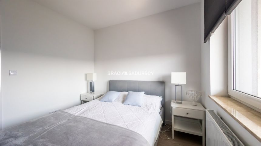 Al. 29 listopada | 2 pok. | duży balkon | nowe miniaturka 28