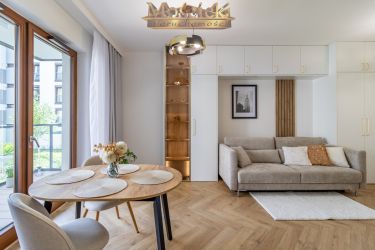 Zupełnie nowa cicha elegancka kawalerka na Postępu