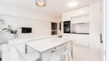 Wysoki standard| Jasne| Duży balkon