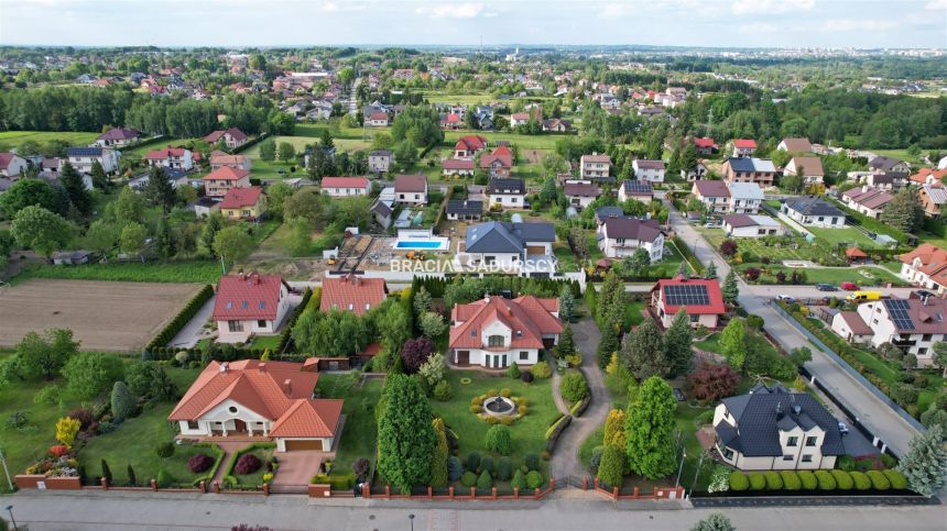 Gustowny dom rezydencyjny miniaturka 34