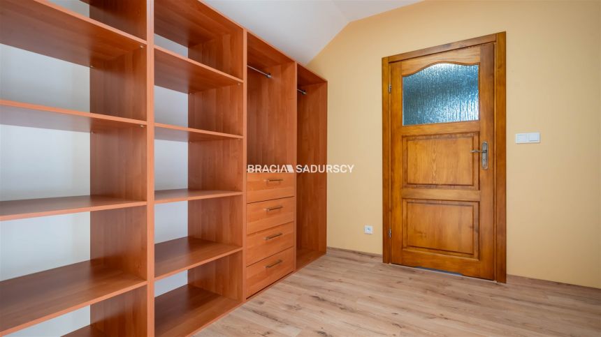 Wysoki Standard, 220 m2, 4,5 arowa dzaiłka, NOWY miniaturka 12