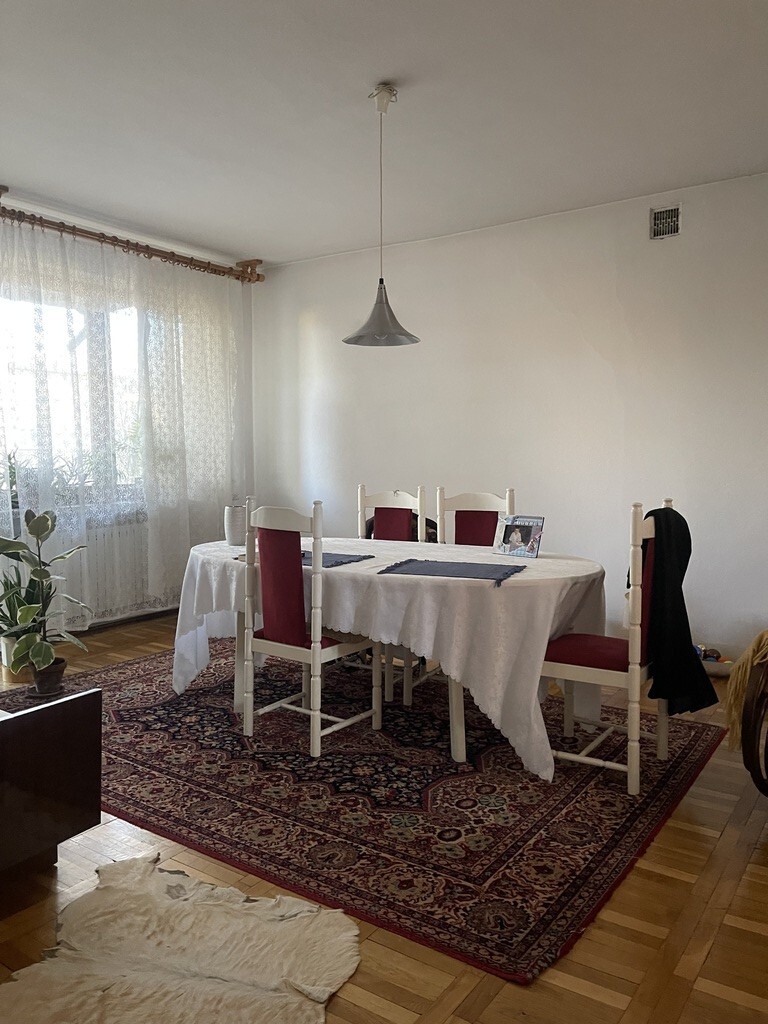 Dom wolnostojący 200 m² z ogrodem, blisko PKP. - zdjęcie 1