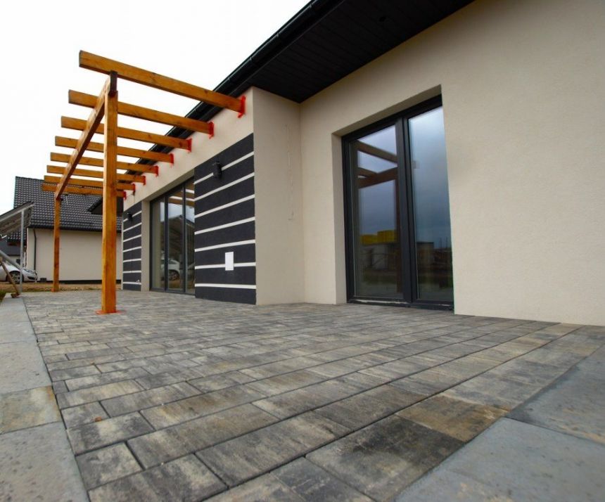 Nowy dom parterowy 106 m2, salon 48 m2 Brzeziny miniaturka 3