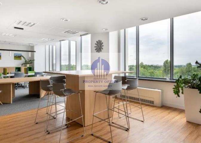 Śródmieście: umeblowane biurodla 1 osoby miniaturka 3