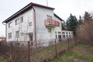 Dom  magazyn Łomianki