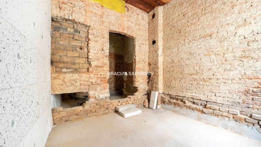 | Stare miasto | Lokal 18,47 m² | Oficyna miniaturka 2