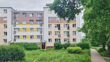 2 pokojowe, I piętro, piwnica, budynek z cegły