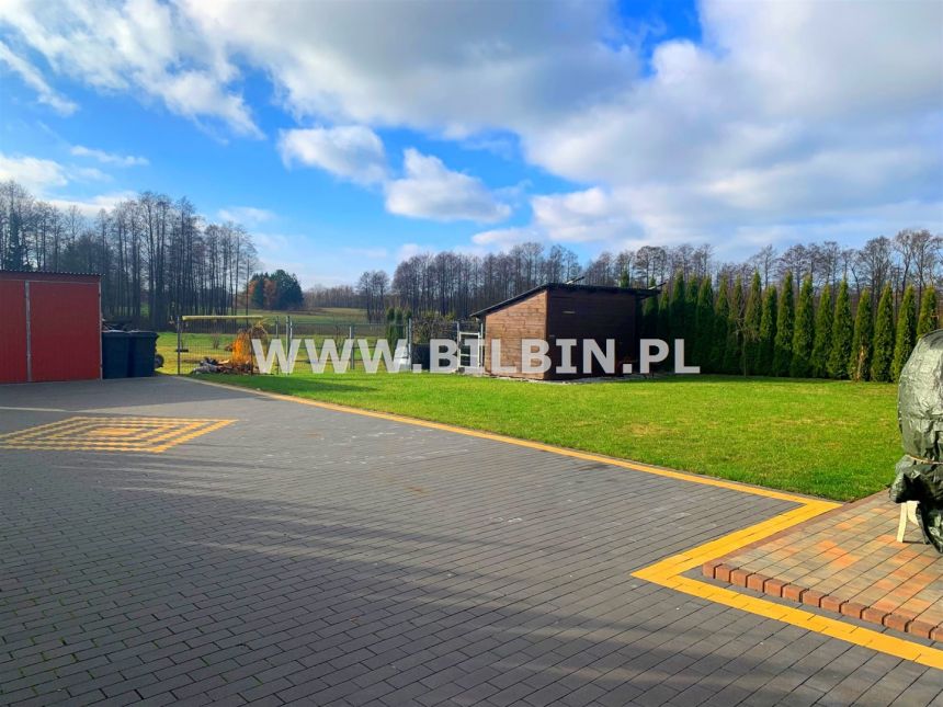 Atrakcyjny dom z dużą działką 2,5 ha obok miasta ! miniaturka 36