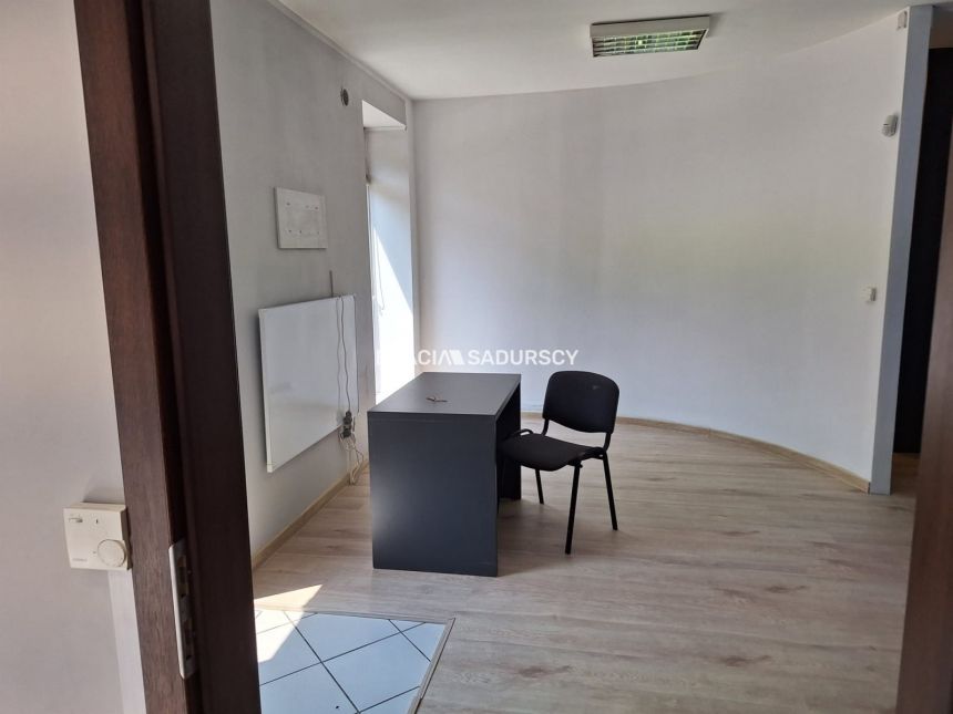 lokal, 40m2, ul. Limanowskiego, super lokalizacja miniaturka 2
