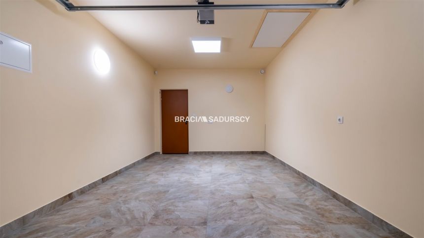 Wysoki Standard, 220 m2, 4,5 arowa dzaiłka, NOWY miniaturka 35