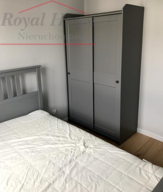 Nowoczesne, umeblowane 2 pok z balkonem Krzyki. miniaturka 4