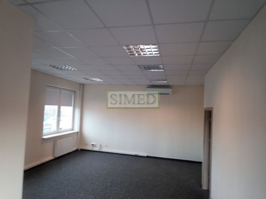 Biuro ochrona winda parking dostęp 24h miniaturka 2