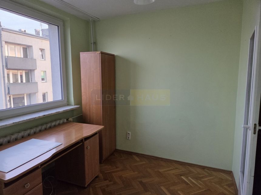 3 pokoje z balkonem Chomiczówka + czynsz 1000zł miniaturka 4