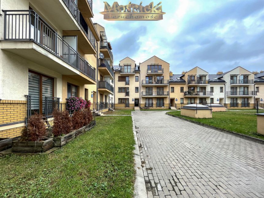 Imielin komfortowe 2 pokoje  2 balkony + garaż miniaturka 13