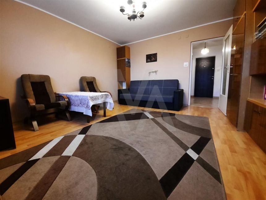 Trzy Pokoje, Garderoba  77m2,  + Piwnic 8m2 miniaturka 4