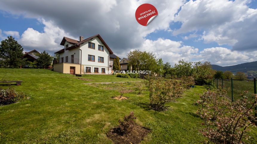 Dom jednorodzinny pow. 218 m2 w Wiśniowej! miniaturka 1