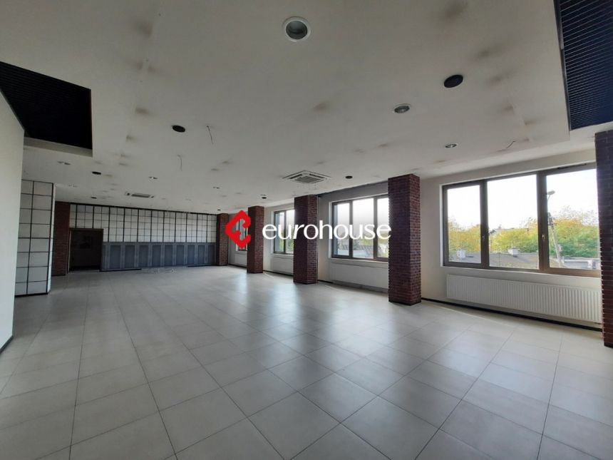 Lokal użytkowy 220 m2 - Centrum Otwocka - zdjęcie 1