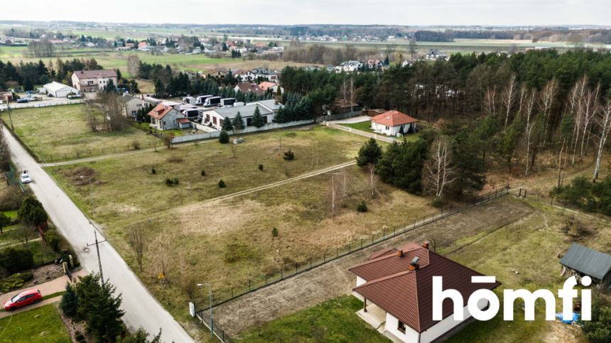 Ustawne działki pod lasem w Mleczkowie, z drogą. miniaturka 4