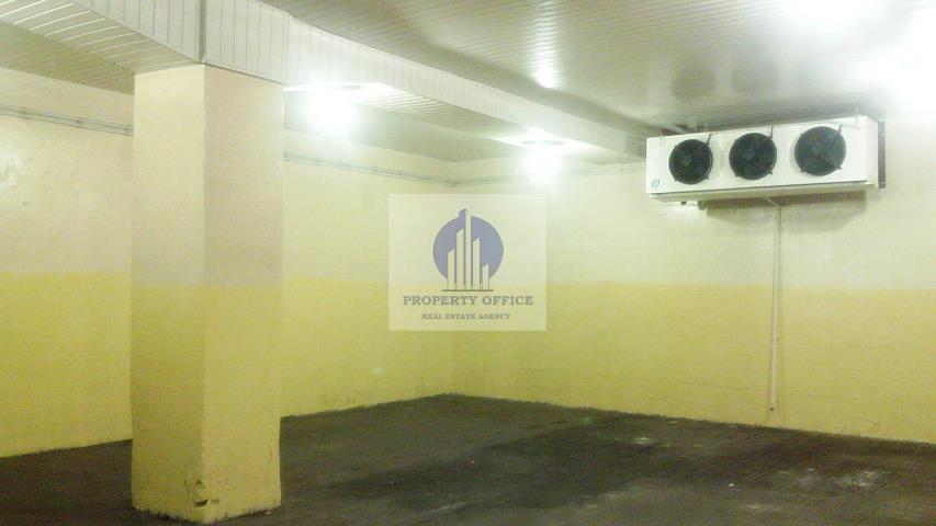 Praga Południe: magazyn 120 m2 miniaturka 3