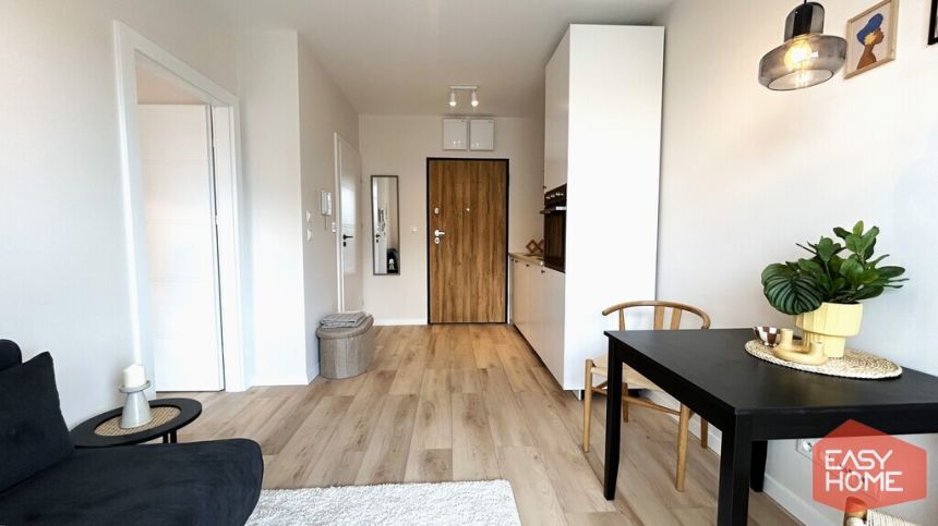 Piękne, umeblowane, balkon, winda, piwnica miniaturka 5