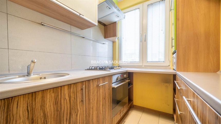 Kraków Os. Tysiąclecia Mieszkanie 47 m2 Umeblowane miniaturka 2