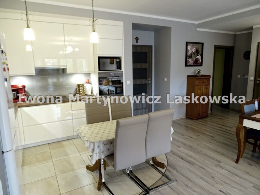 Gustowny apartament, parter, 3 pokoje,garaż, Obora miniaturka 2