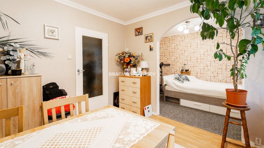 5 pokoi, balkon, zielona okolica – Kurdwanów miniaturka 12