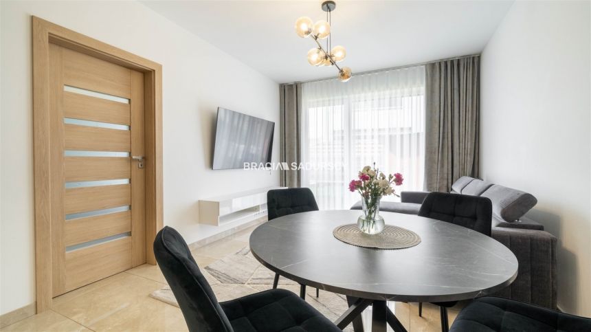 Gotowy do wejścia apartament 40m2 z parkingiem! miniaturka 16