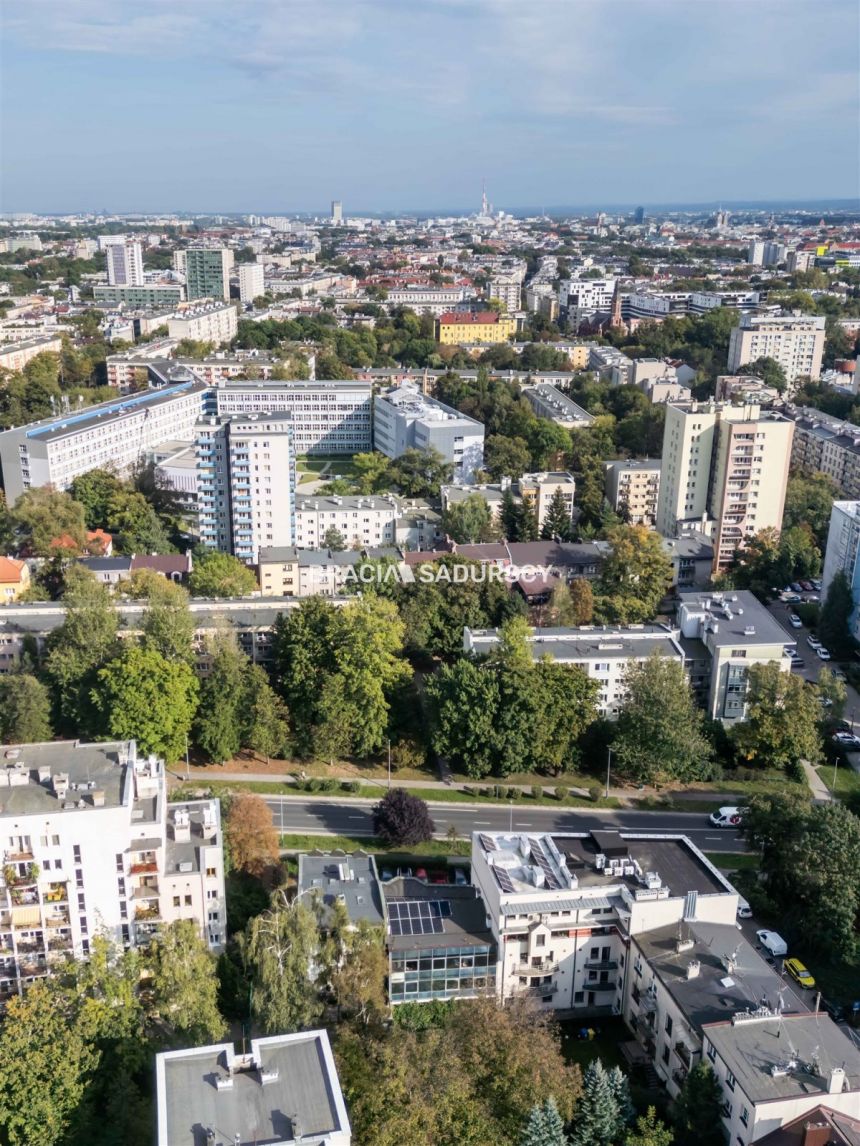 Budynek biurowy, 400m2 miniaturka 25