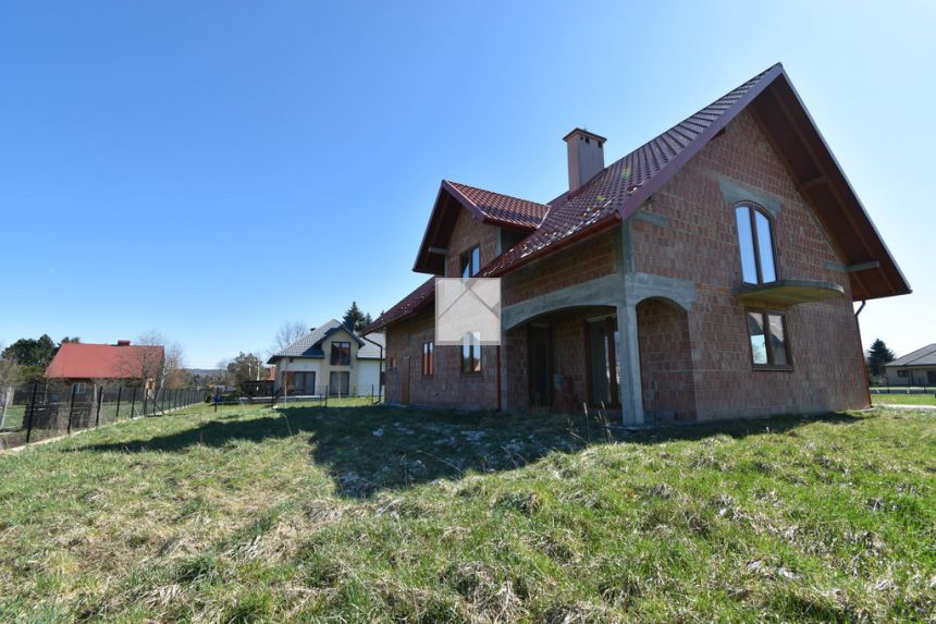 Dom na sprzedaż - Budziwój - zdjęcie 1