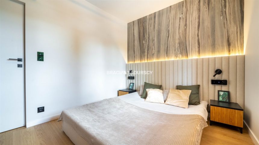Wola Justowska apartament z miejscem postojowym miniaturka 9